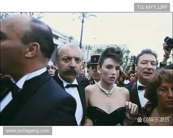 文森特·卡塞尔：法国影坛的暗黑王子，颠覆与魅力的不朽传奇